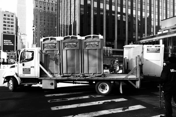 Porta potty delivery and setup in Clinton, LA